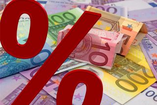 Foto: Prozentzeichen auf Geldscheinen